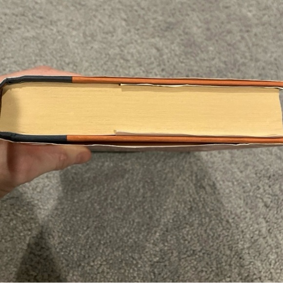 Where The Crawdads Sing Hardback Book - Picture 7 of 12